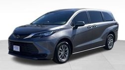 2023 Toyota Sienna LE 8-Passenger