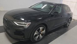 2022 Audi e-tron quattro Premium Plus