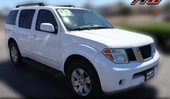 2007 Nissan Pathfinder LE