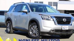 2024 Nissan Pathfinder SV