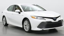 2020 Toyota Camry Hybrid XLE