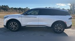 2025 Lincoln Nautilus Hybrid Premiere