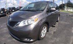 2014 Toyota Sienna LE