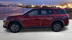 2023 Nissan Pathfinder SV
