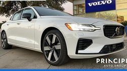 2024 Volvo S60 Recharge T8 Ultimate Dark Theme