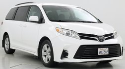 2020 Toyota Sienna LE