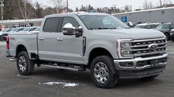 2026 Ford Super Duty F-350 Lariat