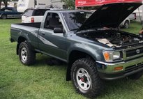 1993 Toyota Pickup Deluxe