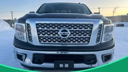 2017 Nissan Titan SV