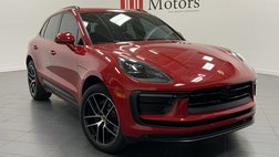 2023 Porsche Macan T