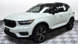 2022 Volvo XC40 T5 R-Design
