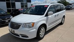 2016 Chrysler Town and Country Touring