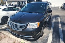 2015 Chrysler Town and Country Touring