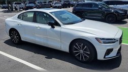 2021 Volvo S60 T5 Momentum