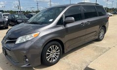 2020 Toyota Sienna XLE 7-Passenger FWD with Auto-