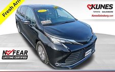 2022 Toyota Sienna XLE 7-Passenger