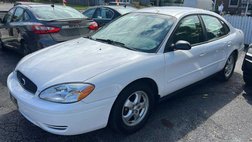 2005 Ford Taurus SE