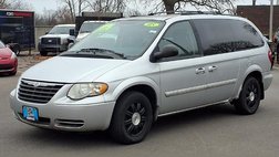 2005 Chrysler Town and Country Touring