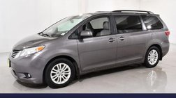2017 Toyota Sienna XLE Premium 8-Passenger