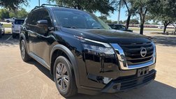 2022 Nissan Pathfinder SV