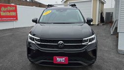 2024 Volkswagen Taos SE Black 4Motion