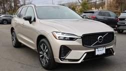 2025 Volvo XC60 B5 Core Dark Theme