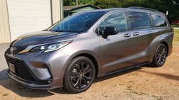 2022 Toyota Sienna XSE 7-Passenger