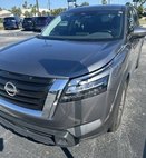 2023 Nissan Pathfinder SV