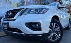 2017 Nissan Pathfinder SL