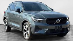2026 Volvo XC40 B5 Core