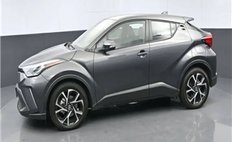 2022 Toyota C-HR XLE