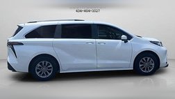 2023 Toyota Sienna XLE