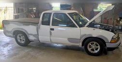 1998 Chevrolet S-10 LS