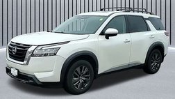 2022 Nissan Pathfinder SV