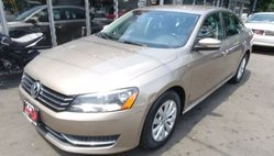 2015 Volkswagen Passat 1.8T Wolfsburg Edition