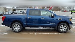 2017 Nissan Titan SV