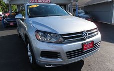 2013 Volkswagen Touareg Sport