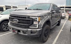 2022 Ford Super Duty F-350 Lariat