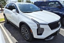 2025 Cadillac XT4 Sport