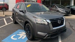 2022 Nissan Pathfinder SV
