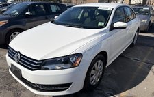 2013 Volkswagen Passat Wolfsburg Edition