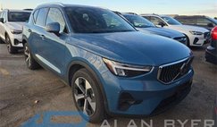2025 Volvo XC40 B5 Plus Bright Theme