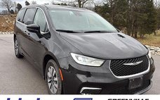 2024 Chrysler Pacifica Hybrid Select
