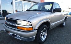 2001 Chevrolet S-10 LS