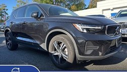 2025 Volvo XC40 B5 Core Bright Theme