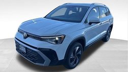 2025 Volkswagen Taos SE 4Motion