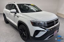 2023 Volkswagen Taos SE 4Motion