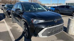 2025 Volkswagen Taos SE 4Motion