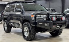 2019 Toyota Land Cruiser Base