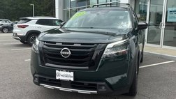 2022 Nissan Pathfinder SL